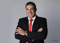 ASSISTA SESSÃO SOLENE: CIDADÃO HONORÁRIO PASTOR FLAVIANO DE SOUZA