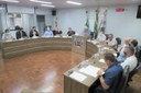 Vereadores analisam projetos que alteram secretarias e cargos da Prefeitura Vereadores analisam projetos que alteram secretarias e cargos da Prefeitura