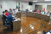 Em mensagem à Câmara, prefeito revela situação financeira do município