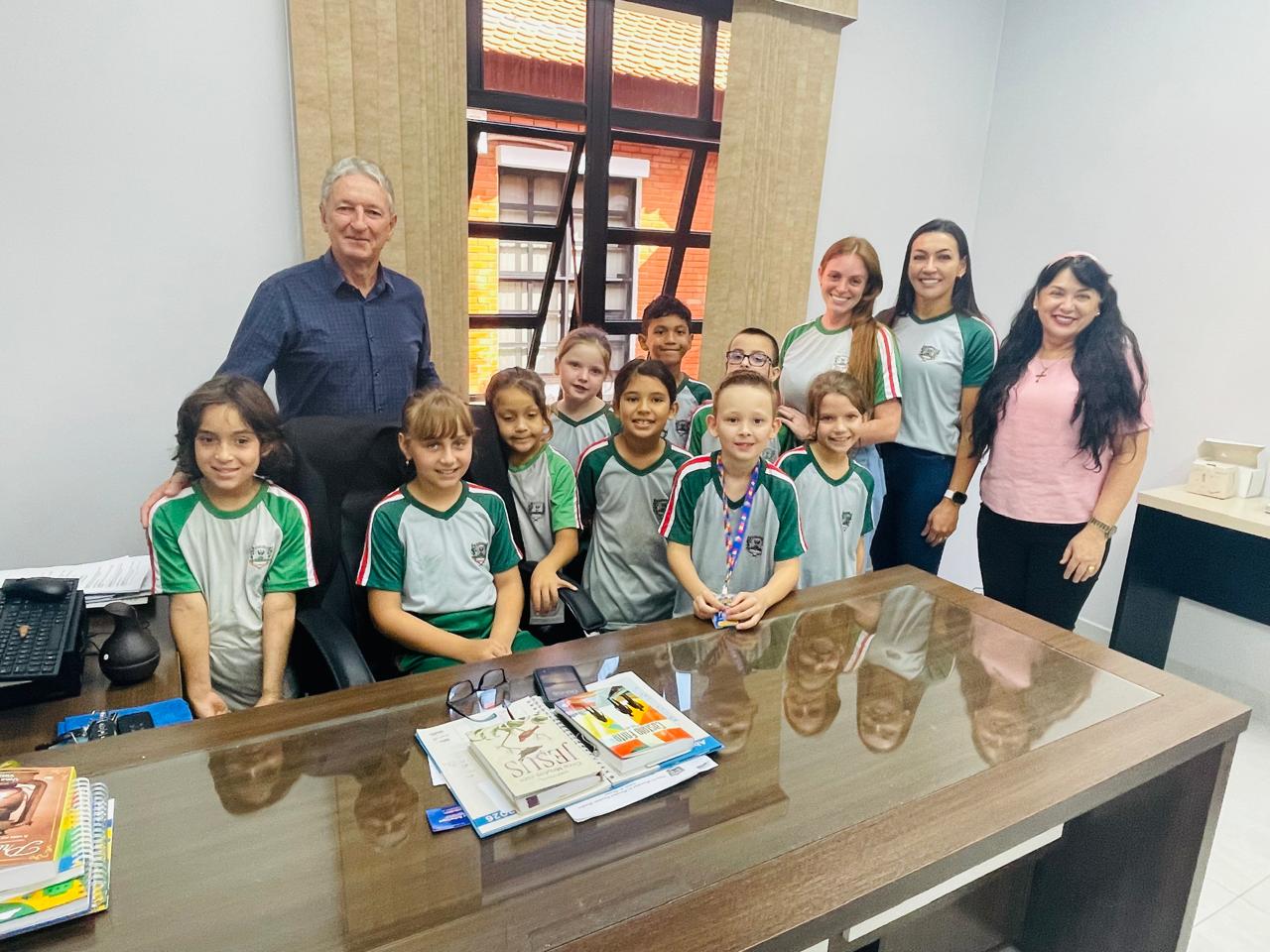 Estudantes do distrito de Novo Três Passos visitam o Poder Legislativo de Marechal Rondon