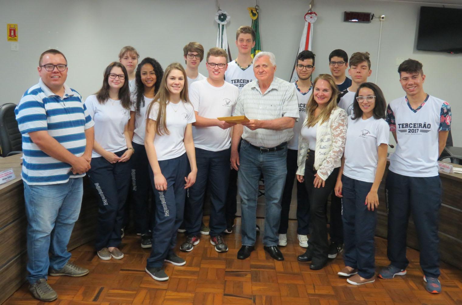 Estudantes rondonenses visitam a Câmara e agendam participação na Tribuna Popular