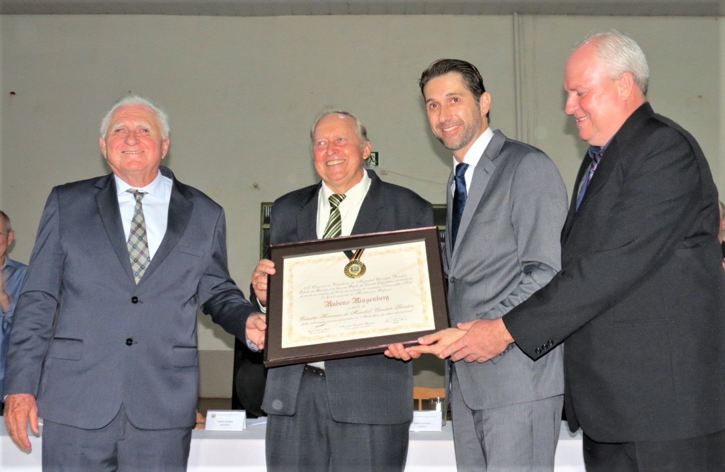 Câmara homenageia Rubens Ringenberg com título de “Cidadão Honorário”
